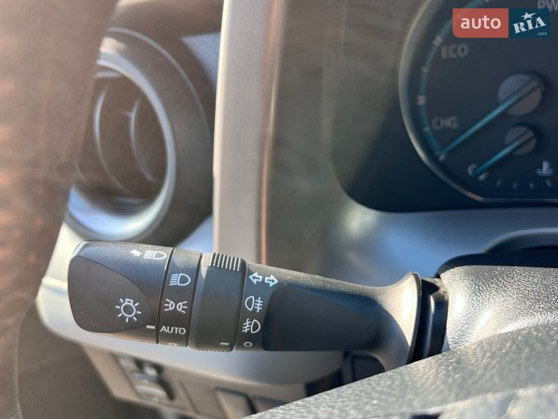 Внедорожник / Кроссовер Toyota RAV4 2018 в Львове