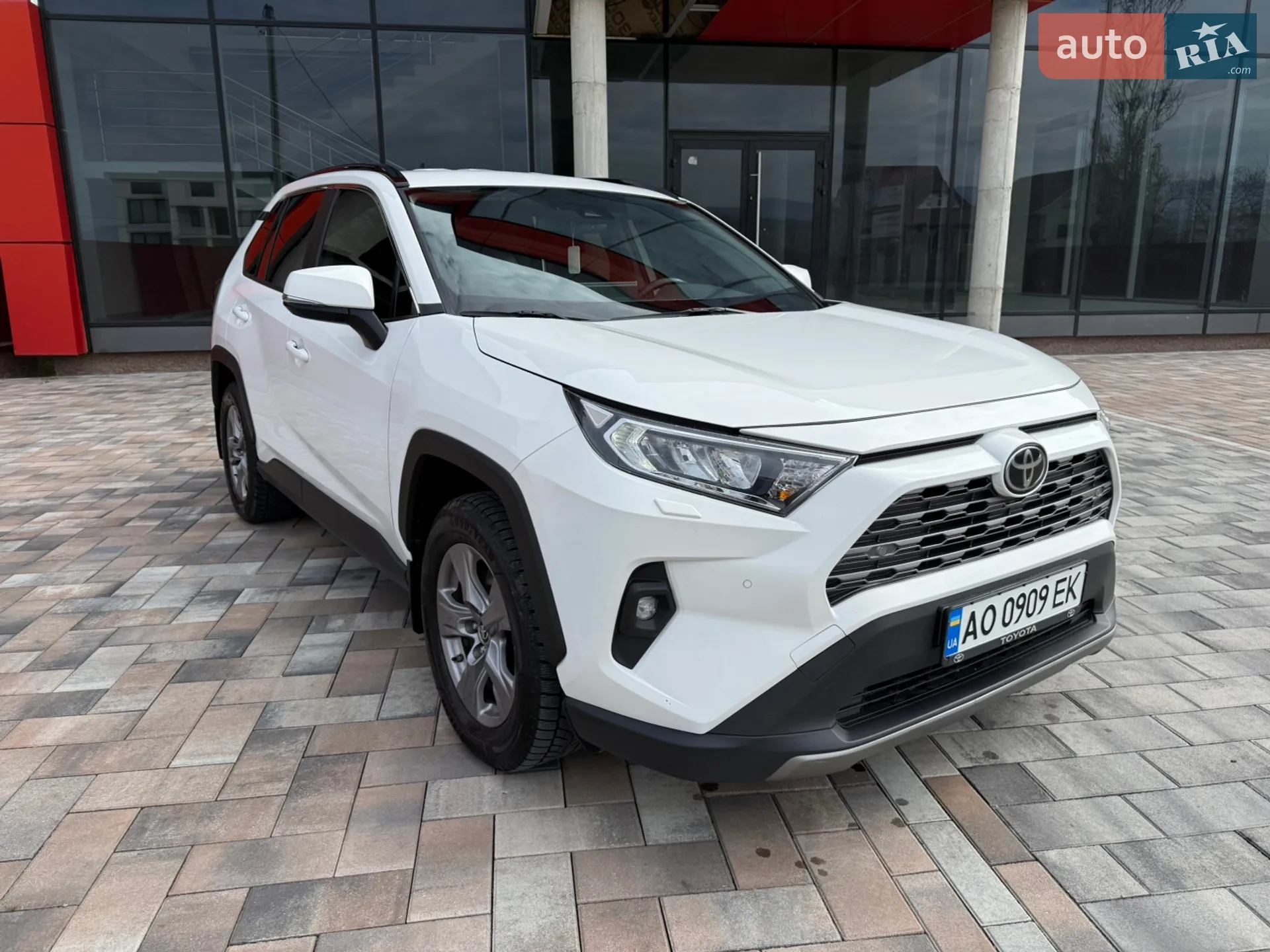 2022 Toyota RAV 4 - мініатюра 2