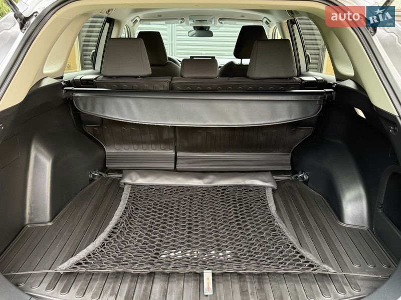 Позашляховик / Кросовер Toyota RAV4 2023 в Львові