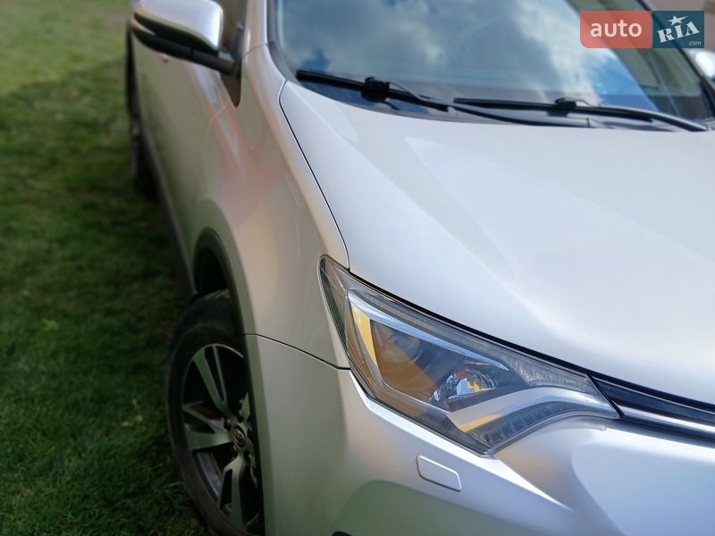 Внедорожник / Кроссовер Toyota RAV4 2016 в Черновцах фото 5 Внедорожник / Кроссовер Toyota RAV4 2016 в Черновцах