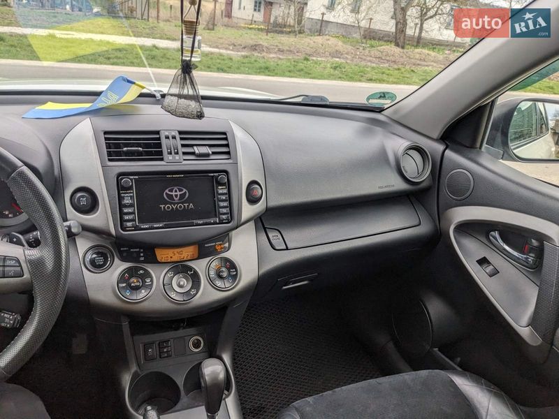 Внедорожник / Кроссовер Toyota RAV4 2010 в Владимире фото 11 Внедорожник / Кроссовер Toyota RAV4 2010 в Владимире