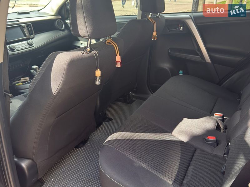 Внедорожник / Кроссовер Toyota RAV4 2017 в Киеве фото 11 Внедорожник / Кроссовер Toyota RAV4 2017 в Киеве