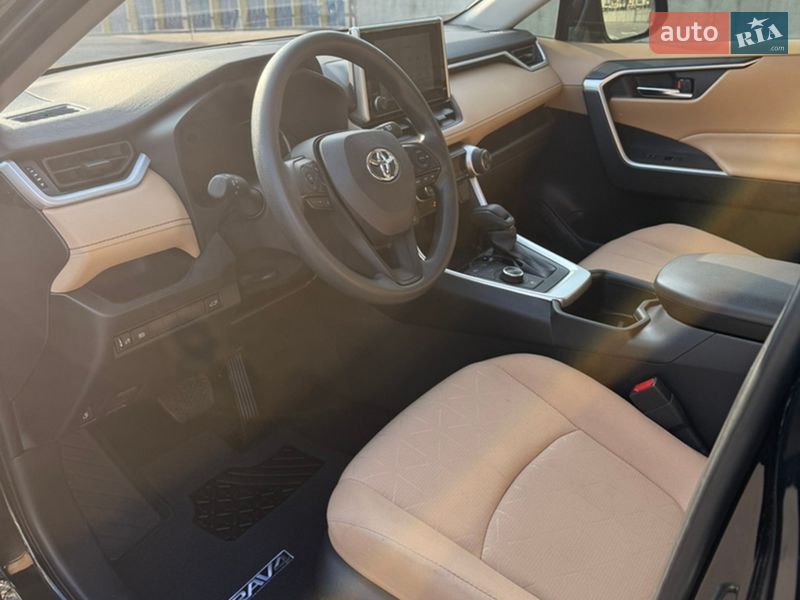 Внедорожник / Кроссовер Toyota RAV4 2025 в Киеве фото 5 Внедорожник / Кроссовер Toyota RAV4 2025 в Киеве