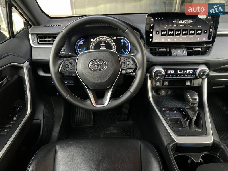 Внедорожник / Кроссовер Toyota RAV4 2018 в Одессе