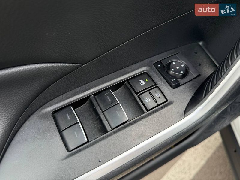 Внедорожник / Кроссовер Toyota RAV4 2024 в Киеве