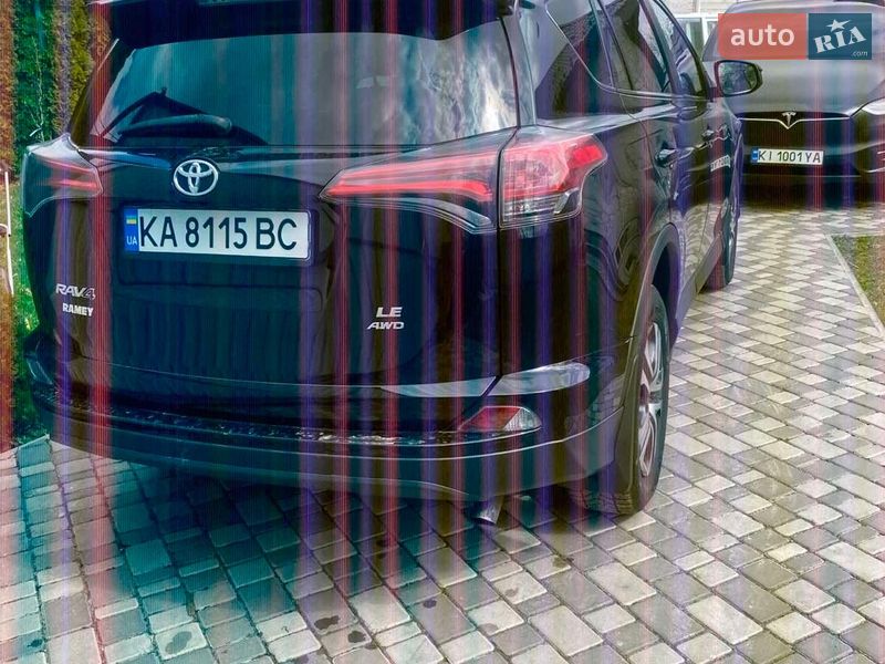 Внедорожник / Кроссовер Toyota RAV4 2018 в Киеве фото 4 Внедорожник / Кроссовер Toyota RAV4 2018 в Киеве