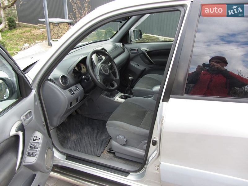 Позашляховик / Кросовер Toyota RAV4 2002 в Хмельницькому