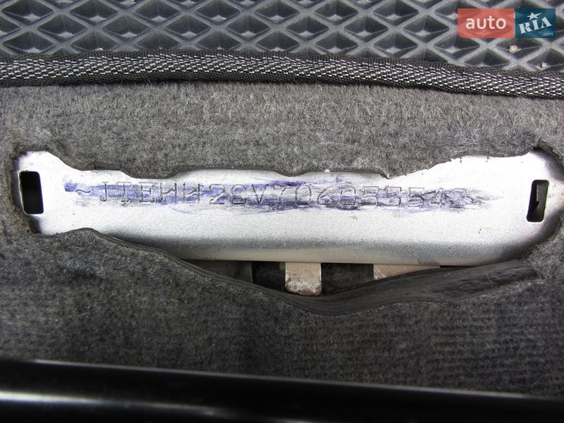 Позашляховик / Кросовер Toyota RAV4 2002 в Хмельницькому