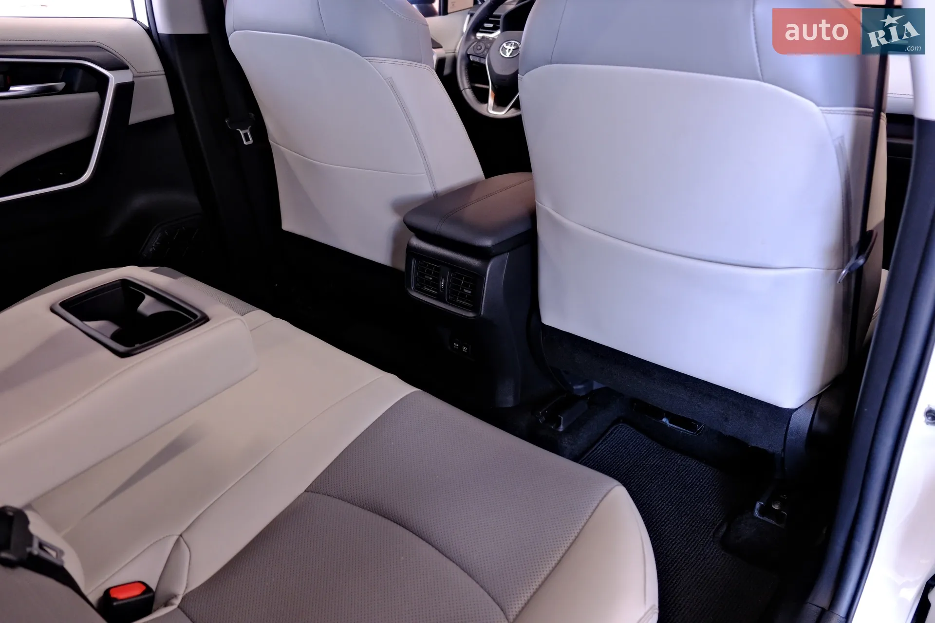 2020 Toyota RAV 4 - мініатюра 38