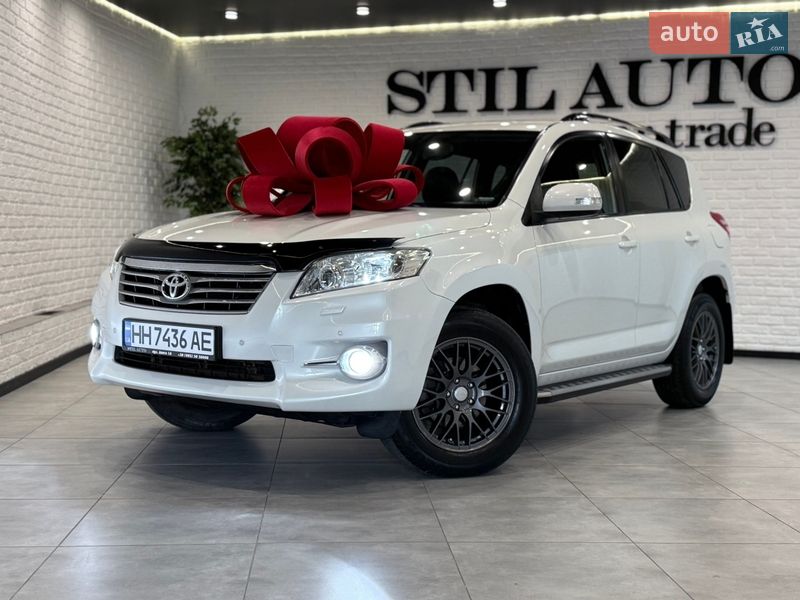 Позашляховик / Кросовер Toyota RAV4 2011 в Одесі