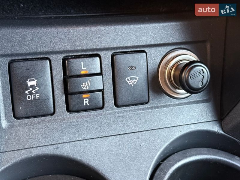 Позашляховик / Кросовер Toyota RAV4 2011 в Одесі