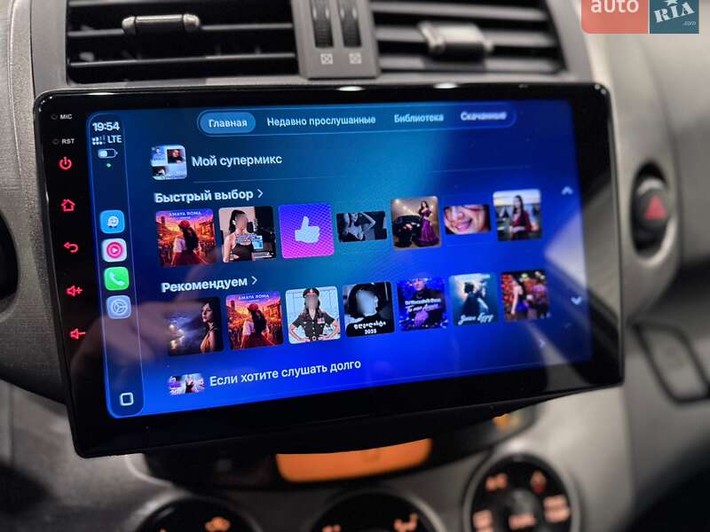 Позашляховик / Кросовер Toyota RAV4 2011 в Одесі