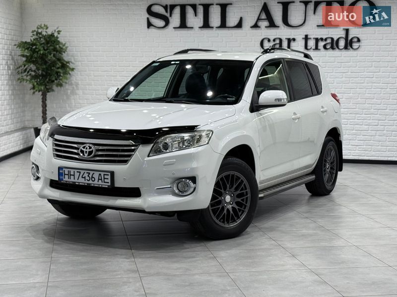 Позашляховик / Кросовер Toyota RAV4 2011 в Одесі