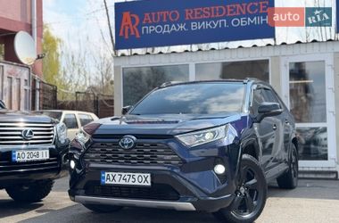 Позашляховик / Кросовер Toyota RAV4 2018 в Києві