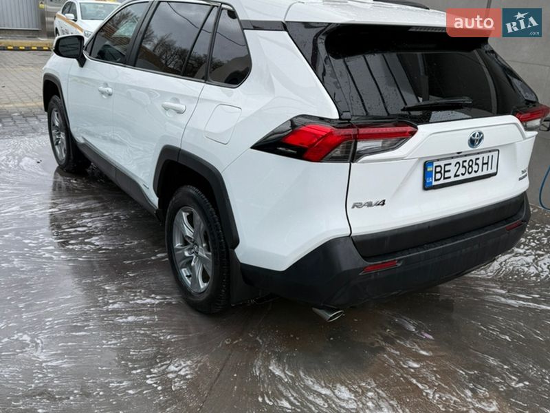 Позашляховик / Кросовер Toyota RAV4 2024 в Миколаєві