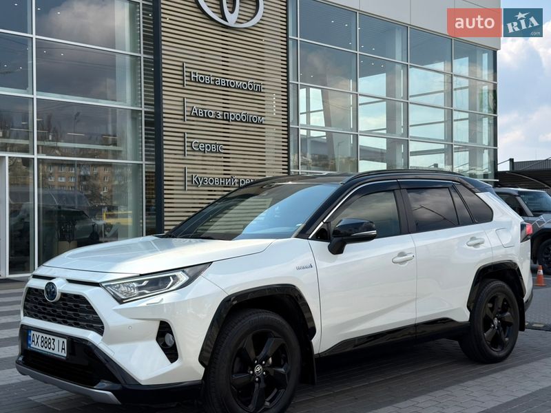 Внедорожник / Кроссовер Toyota RAV4 2020 в Киеве фото 2 Внедорожник / Кроссовер Toyota RAV4 2020 в Киеве