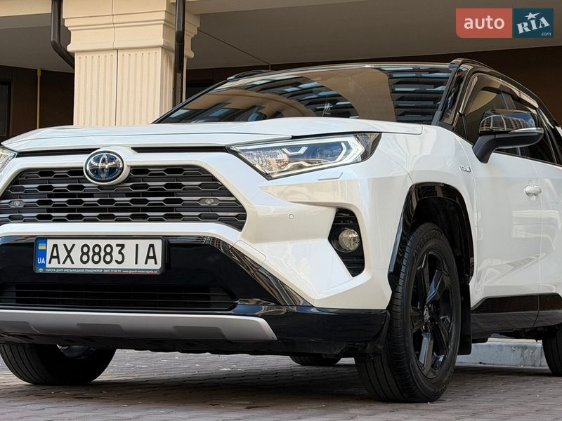 Внедорожник / Кроссовер Toyota RAV4 2020 в Киеве фото 7 Внедорожник / Кроссовер Toyota RAV4 2020 в Киеве