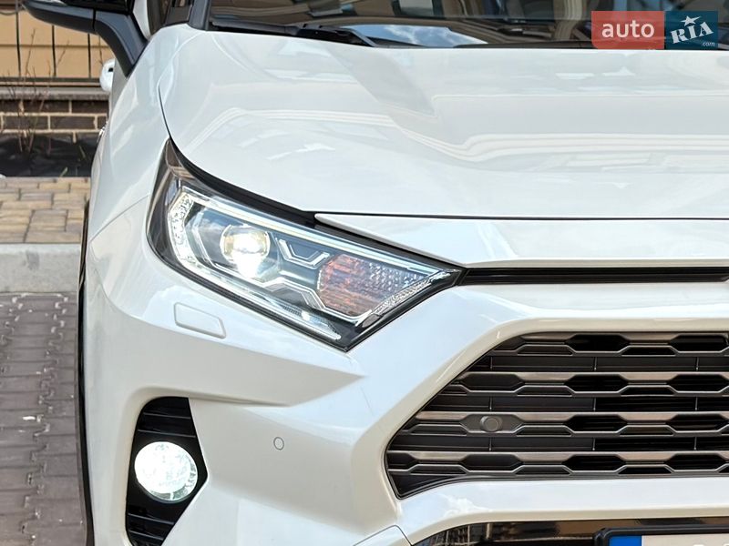 Внедорожник / Кроссовер Toyota RAV4 2020 в Киеве фото 38 Внедорожник / Кроссовер Toyota RAV4 2020 в Киеве
