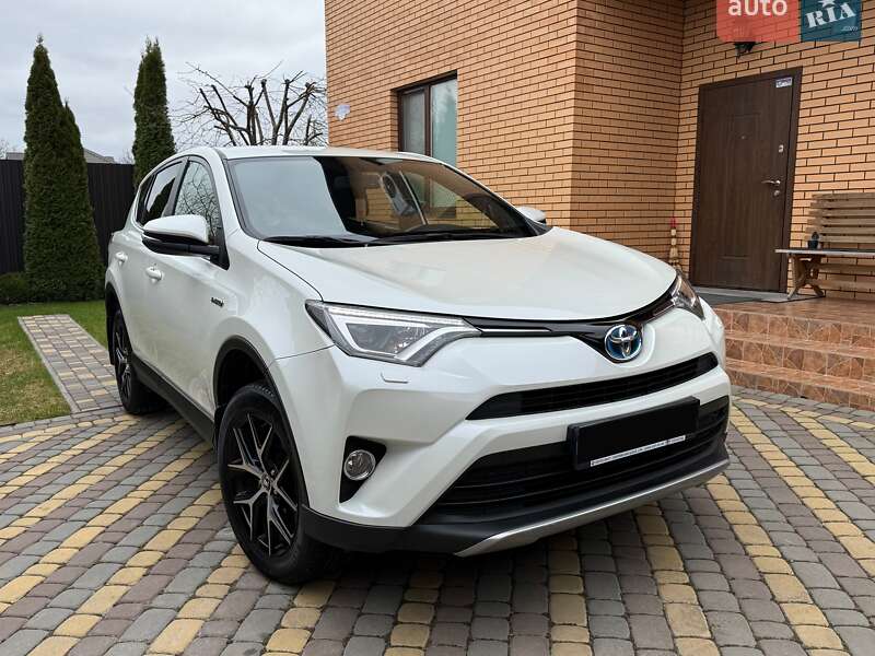 Внедорожник / Кроссовер Toyota RAV4 2016 в Виннице фото 2 Внедорожник / Кроссовер Toyota RAV4 2016 в Виннице
