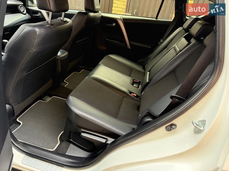 Внедорожник / Кроссовер Toyota RAV4 2016 в Виннице фото 14 Внедорожник / Кроссовер Toyota RAV4 2016 в Виннице