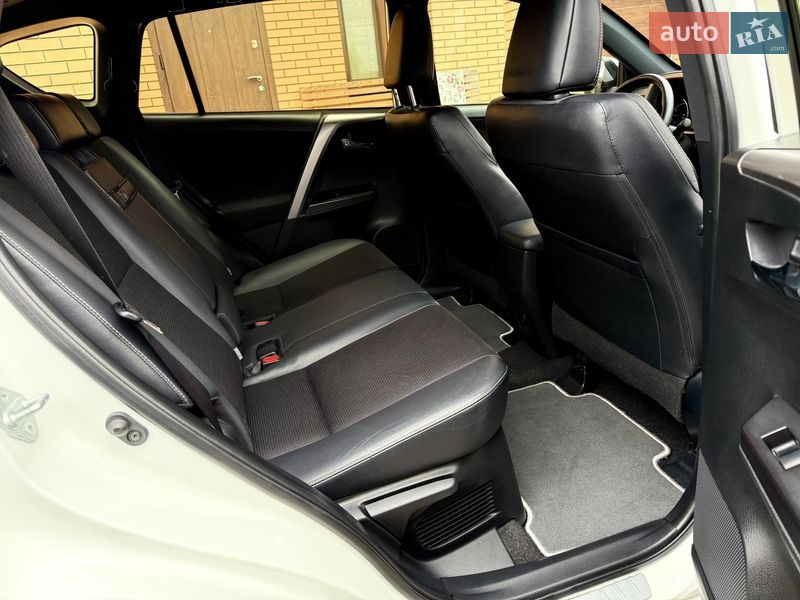 Внедорожник / Кроссовер Toyota RAV4 2016 в Виннице фото 16 Внедорожник / Кроссовер Toyota RAV4 2016 в Виннице