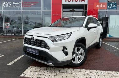 Позашляховик / Кросовер Toyota RAV4 2019 в Вінниці