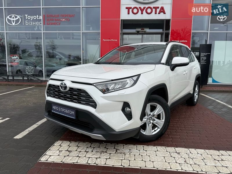 Позашляховик / Кросовер Toyota RAV4 2019 в Вінниці
