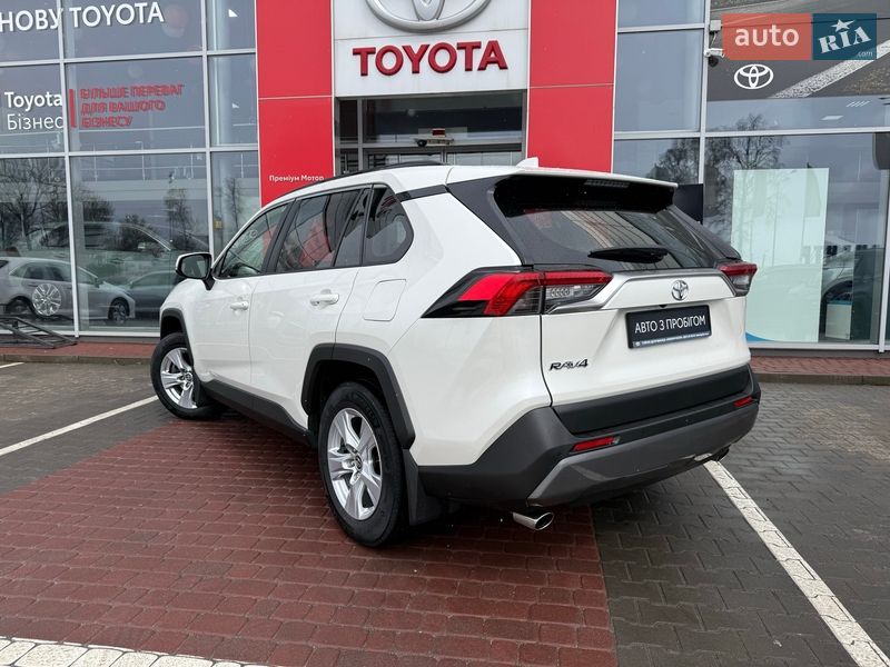 Позашляховик / Кросовер Toyota RAV4 2019 в Вінниці