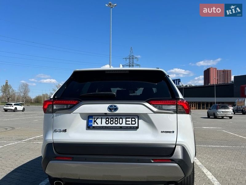 Внедорожник / Кроссовер Toyota RAV4 2023 в Киеве фото 11 Внедорожник / Кроссовер Toyota RAV4 2023 в Киеве