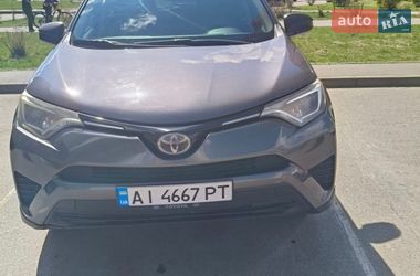 Внедорожник / Кроссовер Toyota RAV4 2016 в Броварах