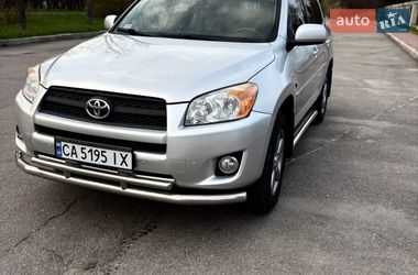 Внедорожник / Кроссовер Toyota RAV4 2011 в Умани