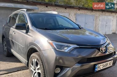 Внедорожник / Кроссовер Toyota RAV4 2016 в Львове
