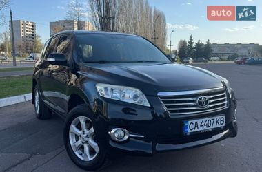 Внедорожник / Кроссовер Toyota RAV4 2010 в Черкассах