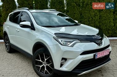 Внедорожник / Кроссовер Toyota RAV4 2016 в Трускавце