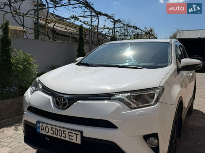 Toyota RAV4 2017