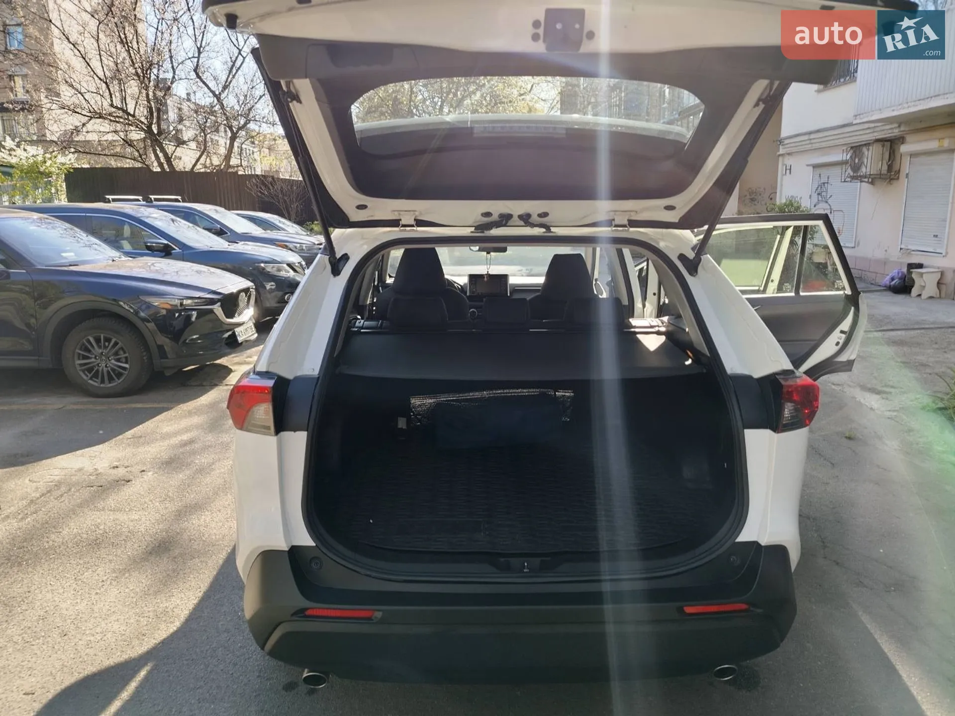 2018 Toyota RAV 4 - мініатюра 6