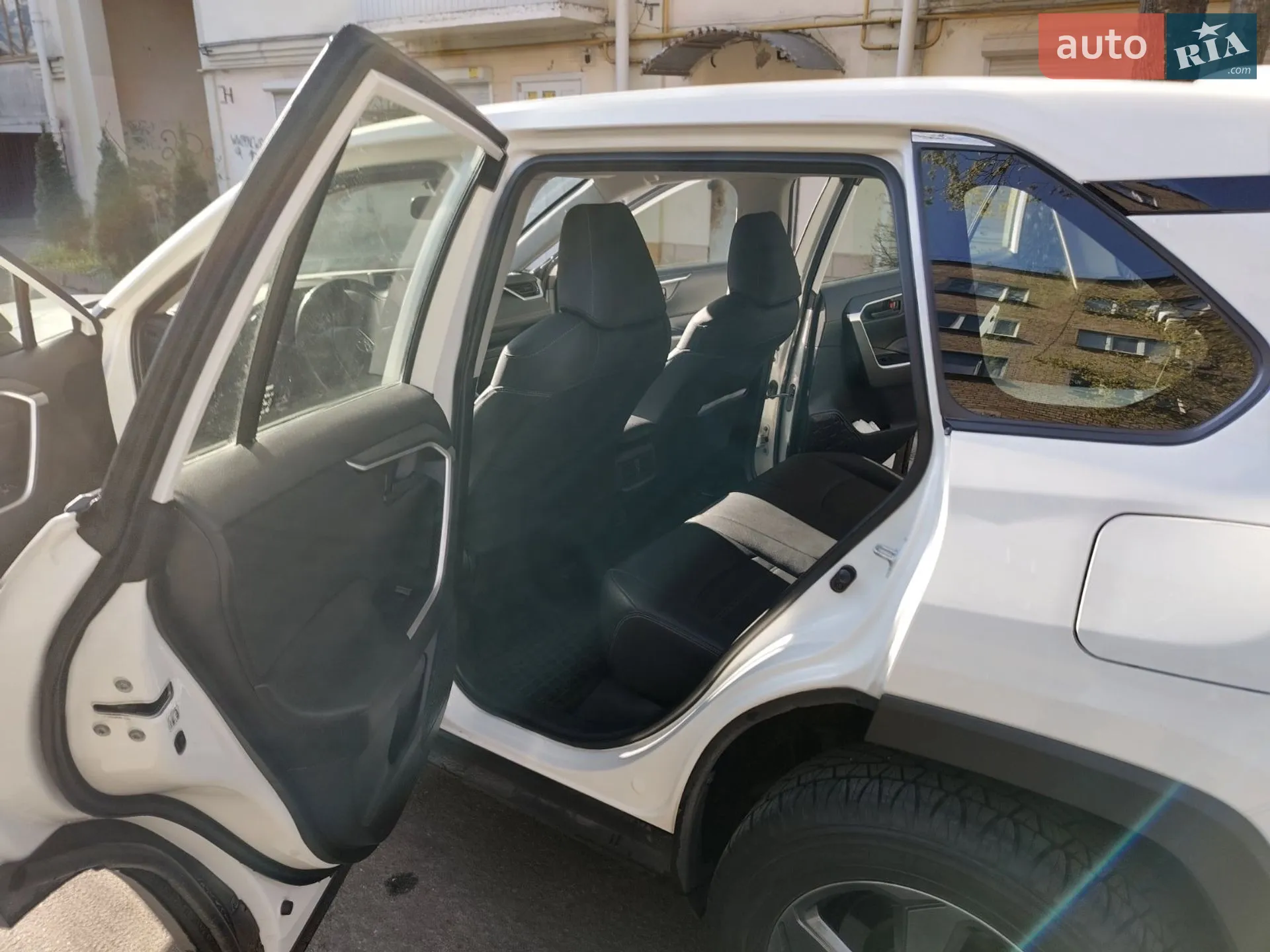 2018 Toyota RAV 4 - мініатюра 19