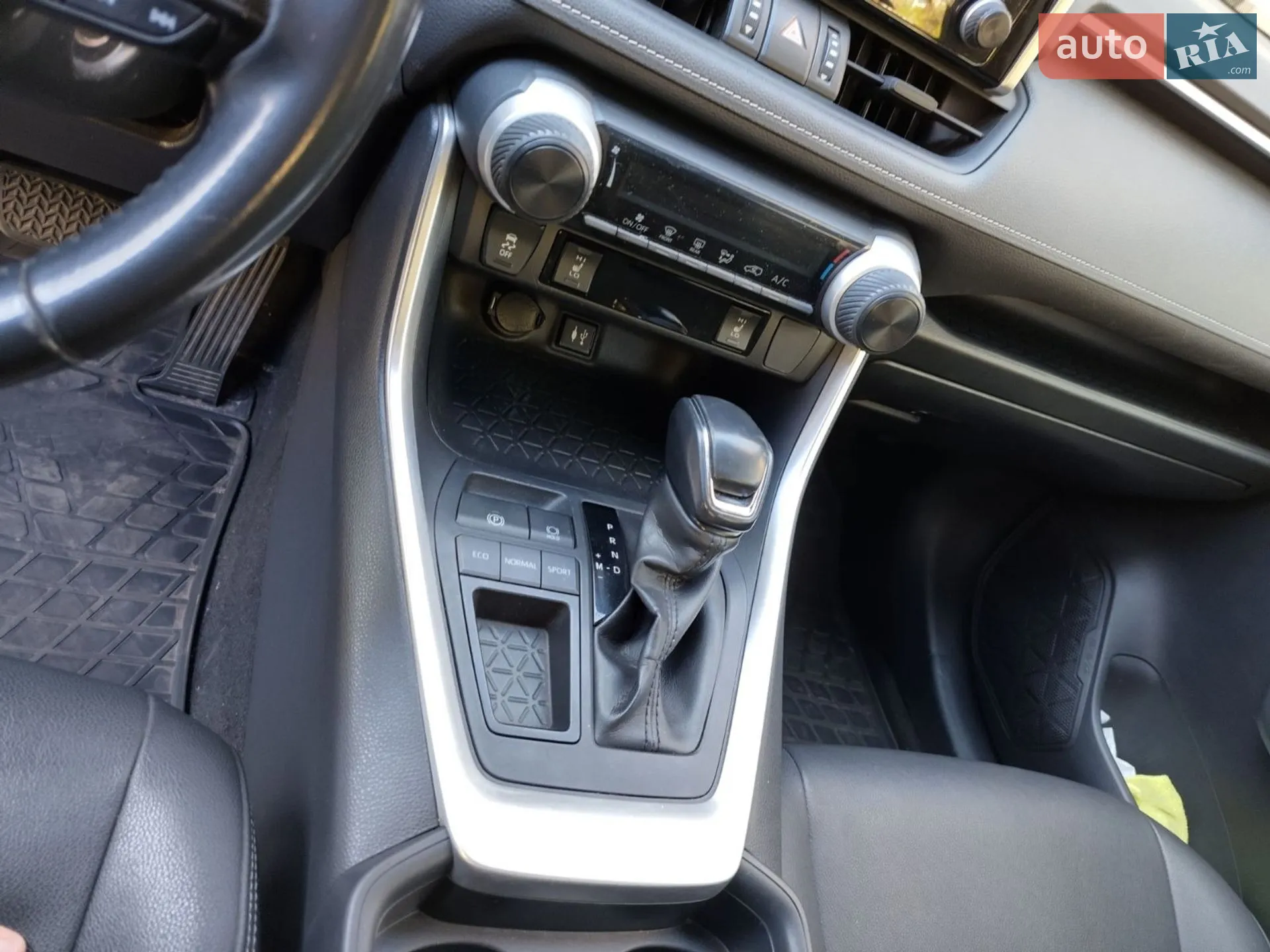 2018 Toyota RAV 4 - мініатюра 21