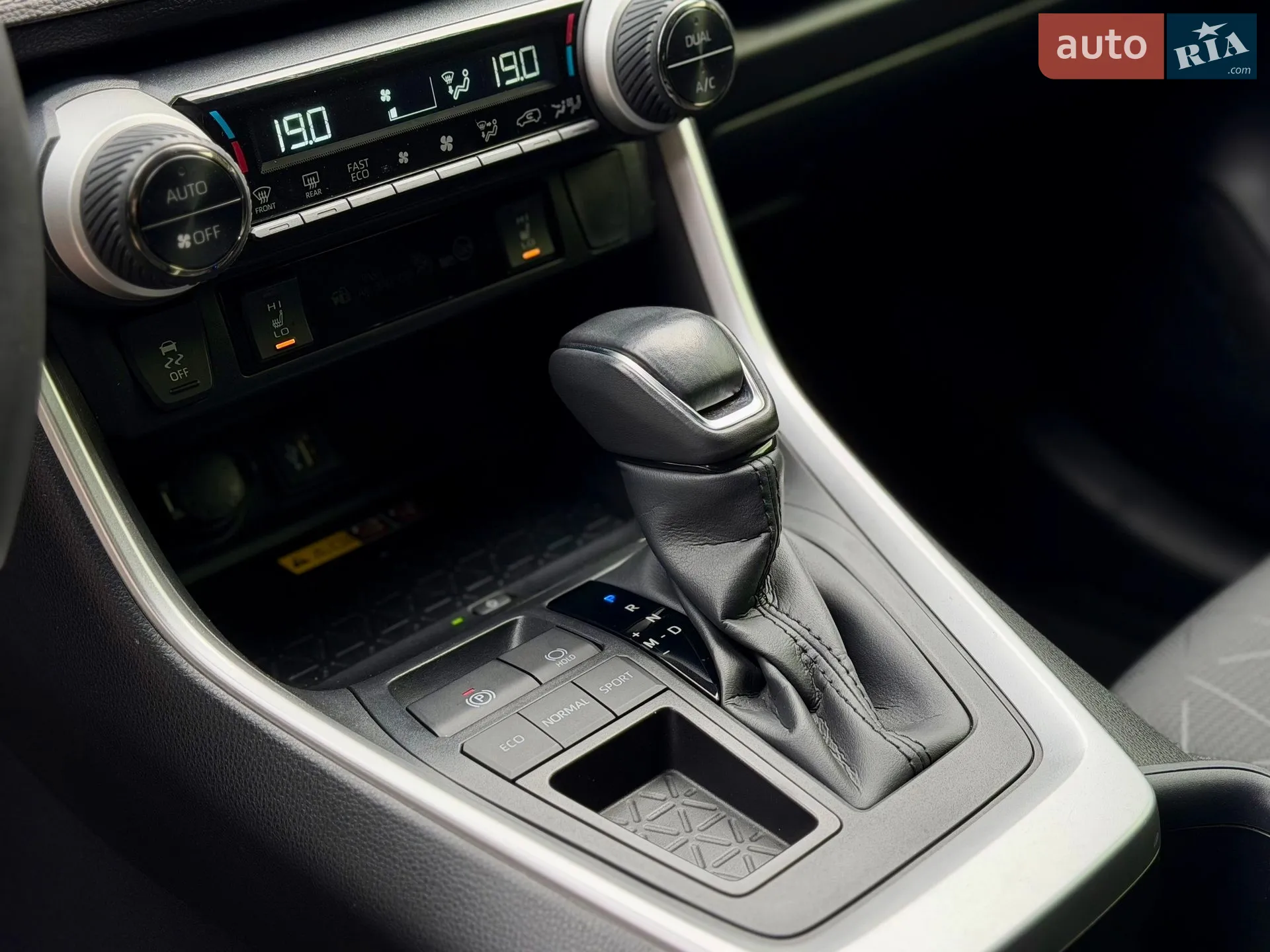 2023 Toyota RAV 4 - мініатюра 28