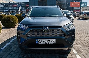 Позашляховик / Кросовер Toyota RAV4 2022 в Львові
