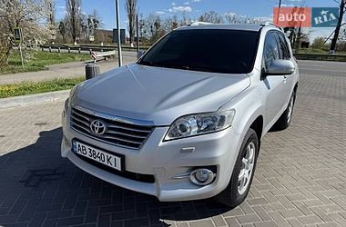 Позашляховик / Кросовер Toyota RAV4 2010 в Гайсину