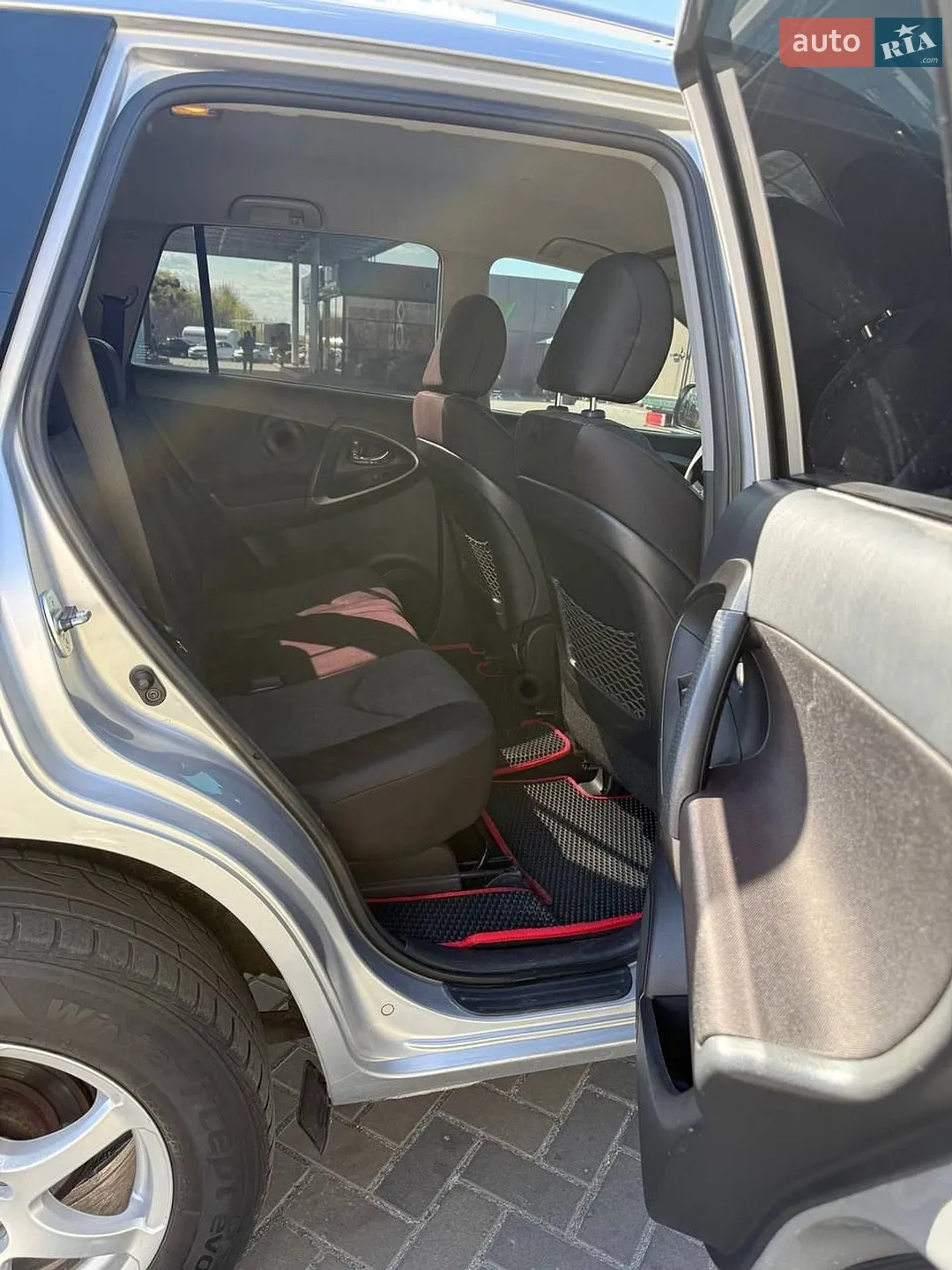 2010 Toyota RAV 4 - мініатюра 23