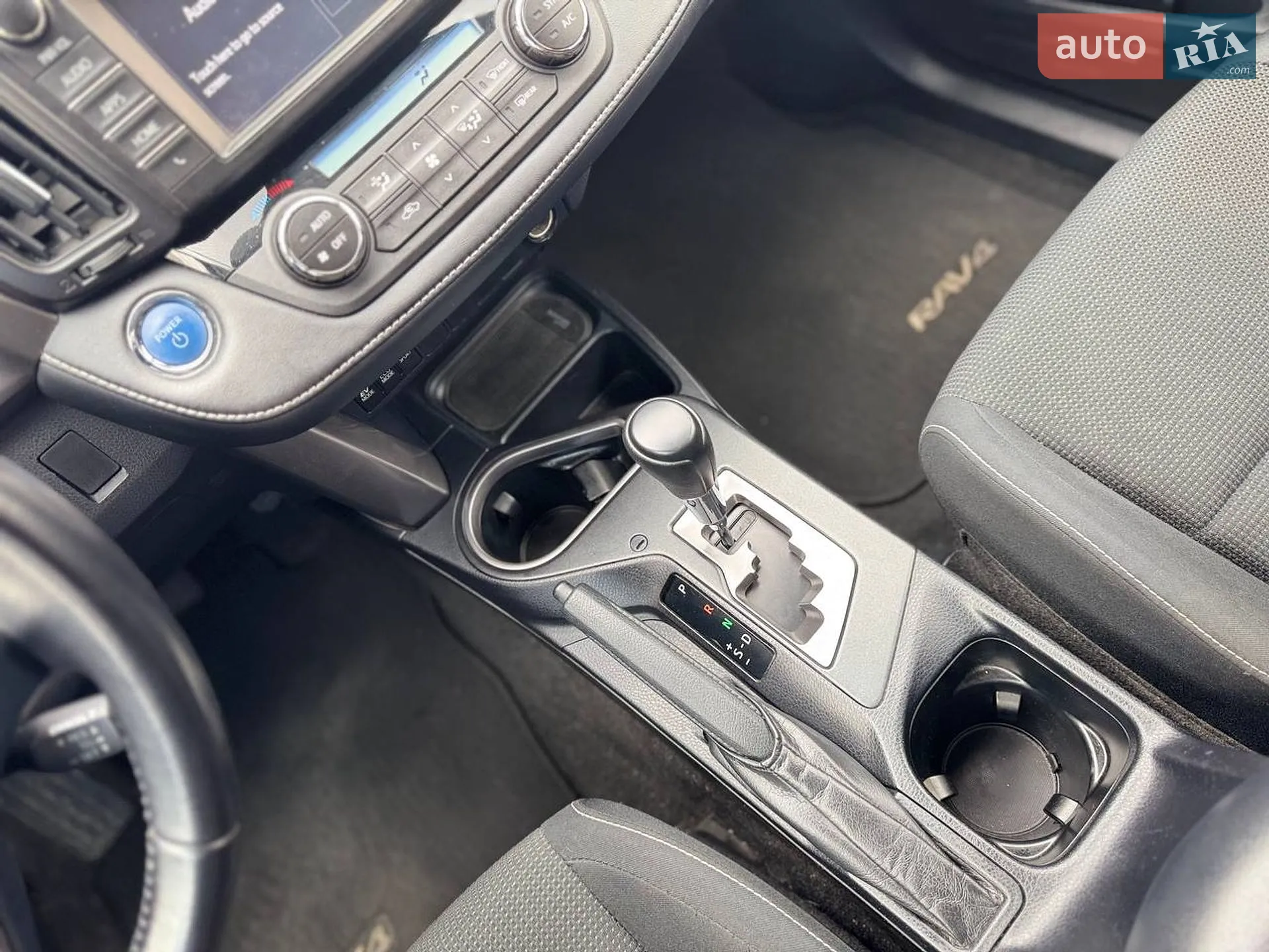 2016 Toyota RAV 4 - мініатюра 18