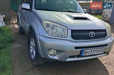 Внедорожник / Кроссовер Toyota RAV4 2005 в Раздельной