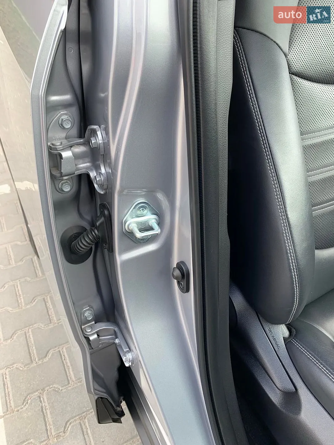 2020 Toyota RAV 4 - мініатюра 28