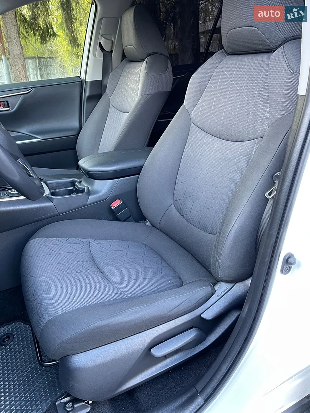 2020 Toyota RAV 4 - мініатюра 22