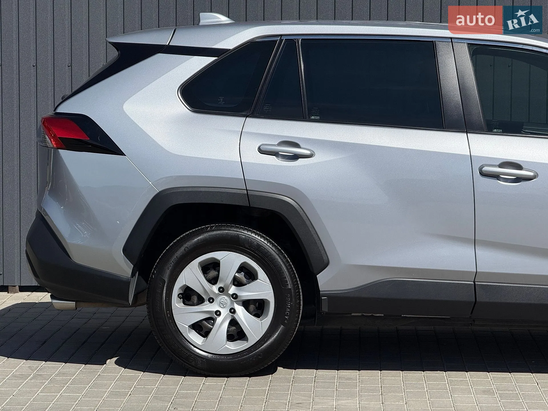 2019 Toyota RAV 4 - мініатюра 9