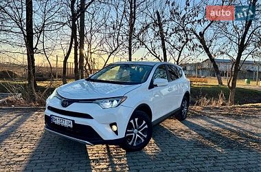Внедорожник / Кроссовер Toyota RAV4 2017 в Одессе