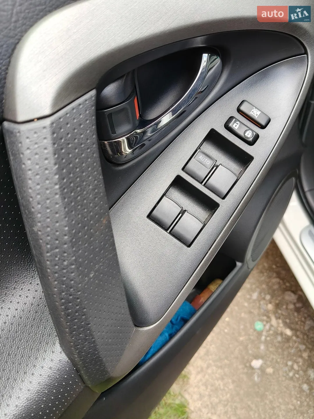 2012 Toyota RAV 4 - мініатюра 16