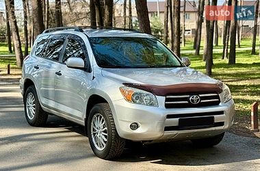 Внедорожник / Кроссовер Toyota RAV4 2007 в Киеве